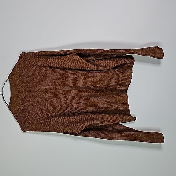 PINK Rose medium brown sweater - Picture 4 of 7